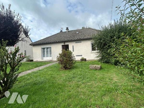 À Vendre à Mauriac (CANTAL)  - Pavillon avec fort potentiel au coeur de la ville.

Idéalement...
