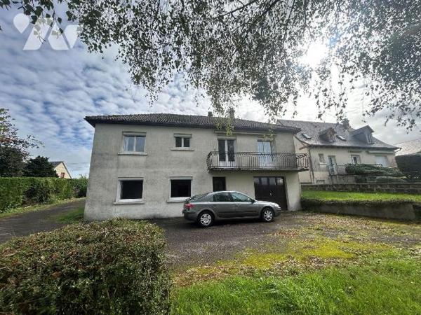 À Vendre à Mauriac (CANTAL)  - Pavillon avec fort potentiel au coeur de la ville.

Idéalement...