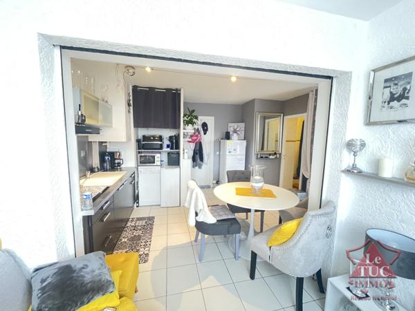 Grand studio. Coin nuit, cave, parking. Cavalaire-sur-Mer (83240)