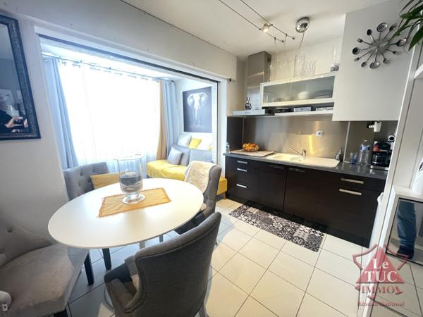 Grand studio. Coin nuit, cave, parking. Cavalaire-sur-Mer (83240)