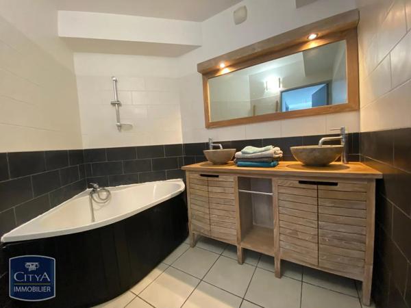 Appartement à louer 3 pièces Saint-Pierre (97410)