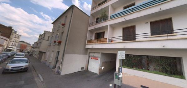 PARKING  SOUS -SOL  MONTREUIL