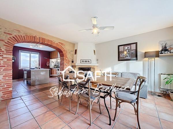 Maison de caractère rénovée avec piscine et vue dégagée –5 min Lavaur