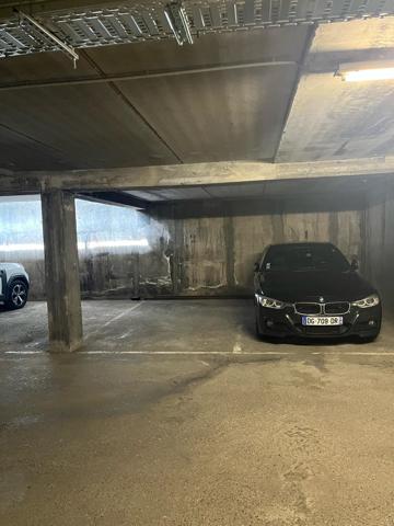 PARKING SOUS SOL EAUX CLAIRES