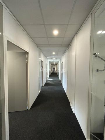 BUREAUX à LOUER de 526 m²