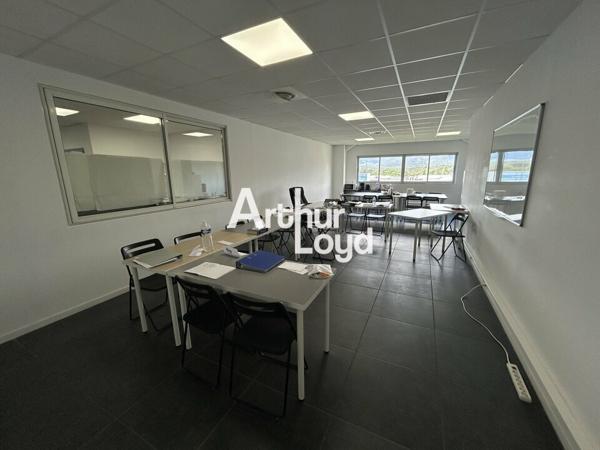 Bureaux à louer 175 m² divisibles dès 75 m² - Fréjus