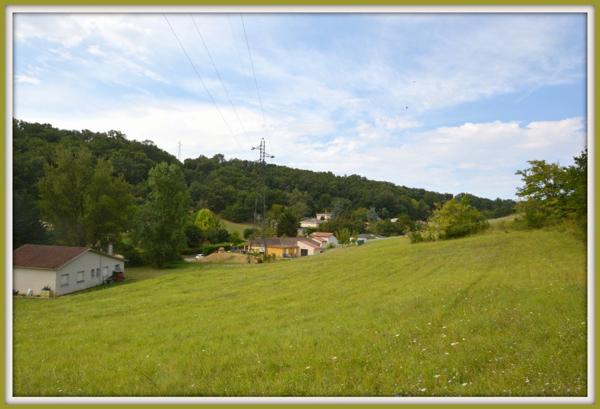 Terrain à vendre de 1 646,00 m² BON ENCONTRE (47)- 10 Minutes AGEN