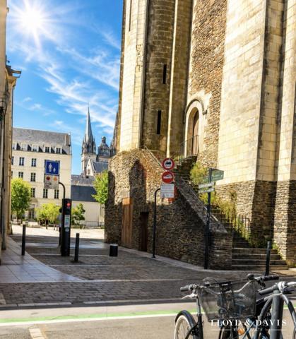 droit au bail pour cette boutique emplacement de premier choix