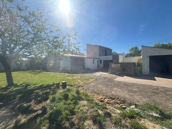 Maison Tonnay Charente 9 pièce(s) 204.18 m2