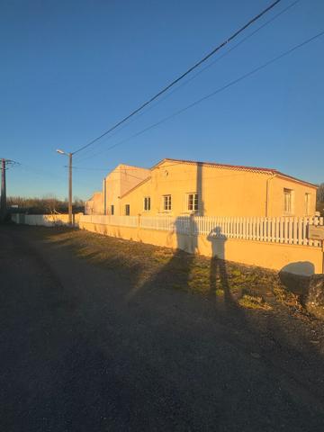 Maison Tonnay Charente 9 pièce(s) 204.18 m2