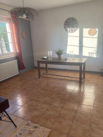 Maison Tonnay Charente 9 pièce(s) 204.18 m2