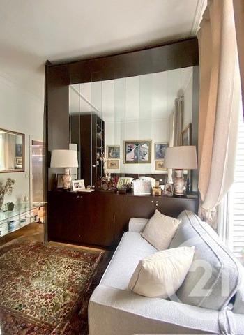 Appartement F2 à vendre  2 pièces - 60 m2 PARIS - 75008