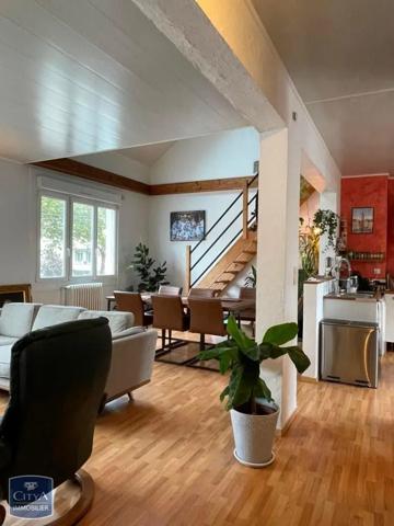 Appartement à louer 4 pièces 85.17m²