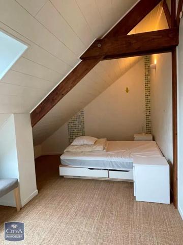 Appartement à louer 4 pièces 85.17m²