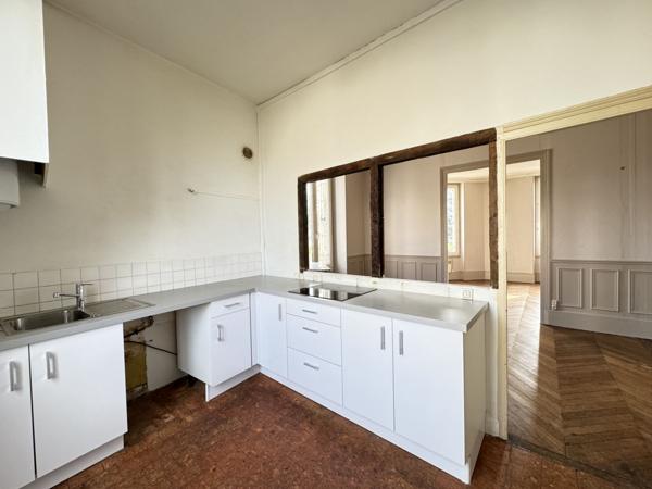 Vente Immeuble370,15 m² - 12 Pièces - ORLEANS (45000)