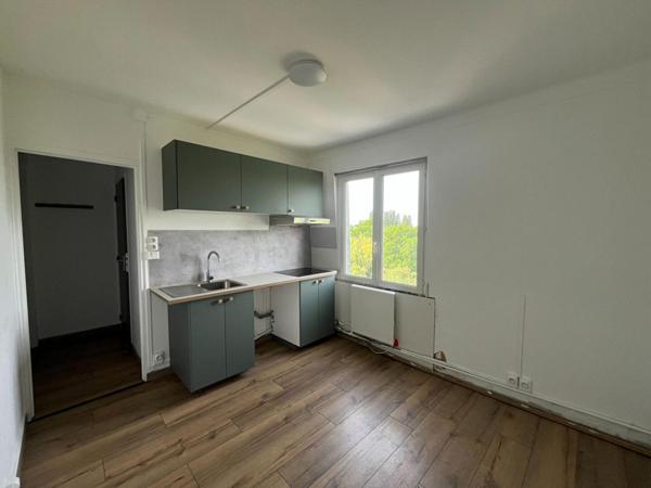 A LOUER : T1 à LILLE • • 510 € CC • Réf. 1544-10