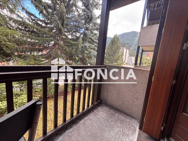 À vendre Studio 30 m² - La Salle-les-alpes 05240