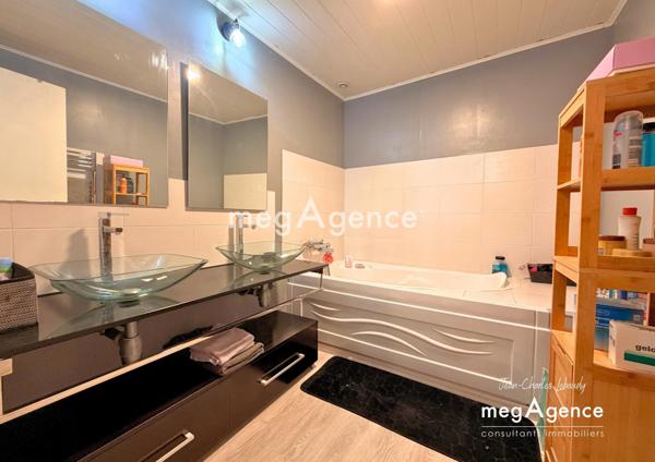 Maison à VIRE NORMANDIE, 14500 - 5 pièces 136m²