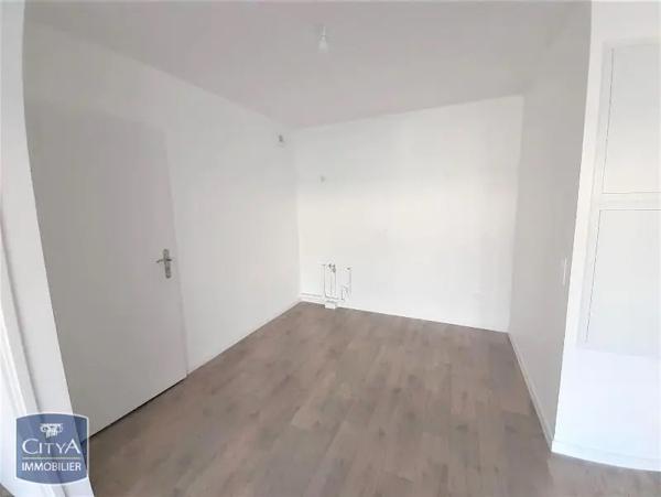 Appartement à louer 2 pièces 47.4m² Fontenay-sous-Bois (94120)