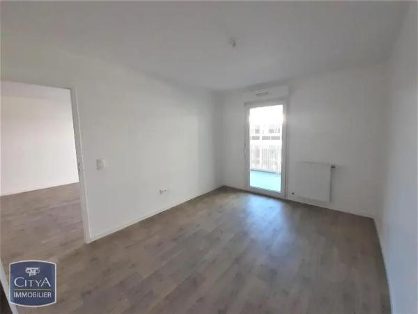 Appartement à louer 2 pièces 47.4m² Fontenay-sous-Bois (94120)
