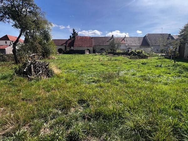 70190 - RECOLOGNE LES RIOZ - Terrain 1054 m² - Prix : 25000  honoraires charge vendeur