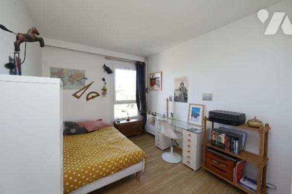 Appartement à Vendre à BAYONNE dans les Pyrénées-Atlantiques (64)
Idéalement situé à proximité...