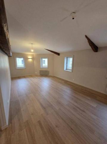 Appartement 2 pièces                                        - 69590 Saint-Symphorien-sur-Coise Réf : 13499