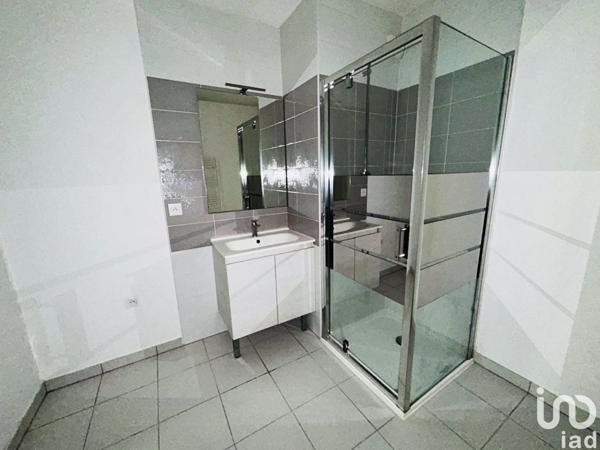 Location appartement 2 pièces 39 m² Avignon