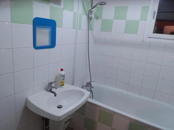 Location - Maison Saint-Pierre-des-Fleurs 27370 6 pièces 111 m 2 600 m 2