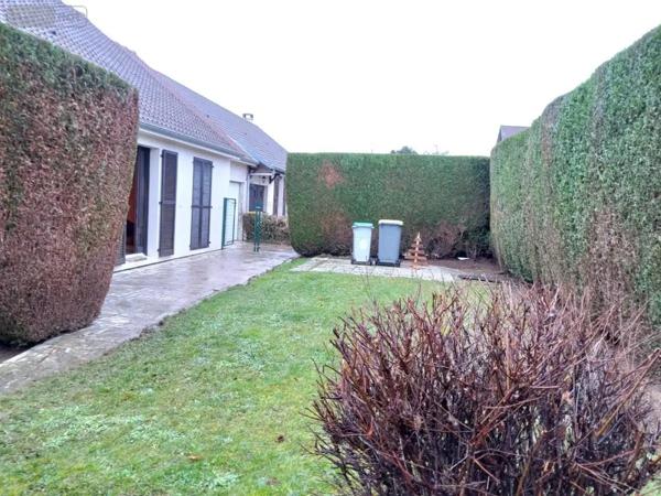 Location - Maison Saint-Pierre-des-Fleurs 27370 6 pièces 111 m 2 600 m 2