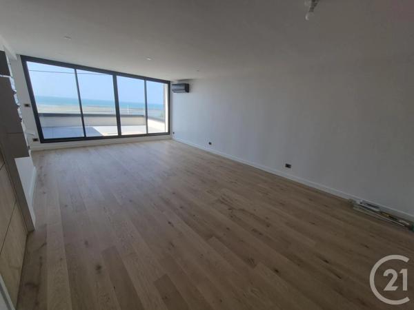 Appartement F3 à vendre  3 pièces - 69,11 m 2   DONVILLE LES BAINS  - 50