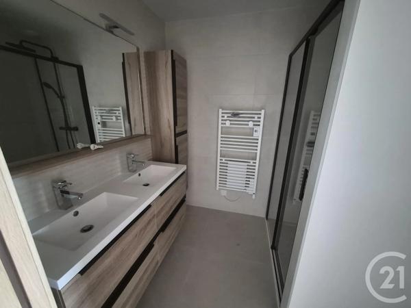 Appartement F3 à vendre  3 pièces - 69,11 m 2   DONVILLE LES BAINS  - 50