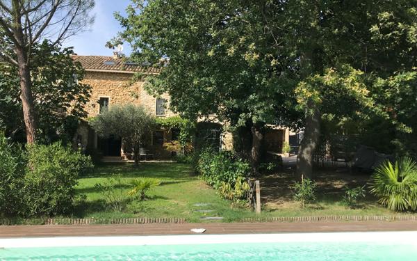 Maison à vendre    6 pièces • 193 m2 Vaison-la-Romaine