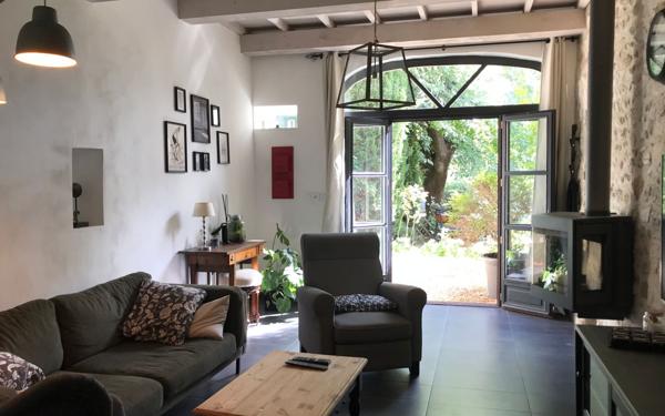 Maison à vendre    6 pièces • 193 m2 Vaison-la-Romaine