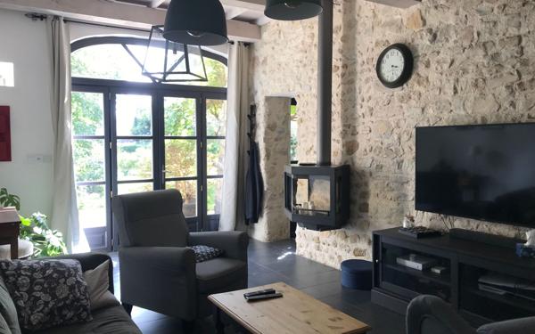 Maison à vendre    6 pièces • 193 m2 Vaison-la-Romaine
