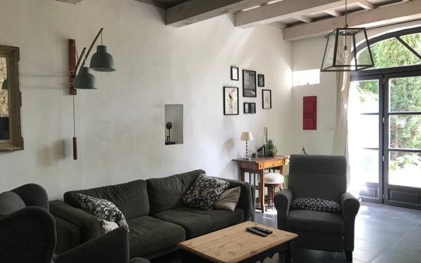 Maison à vendre    6 pièces • 193 m2 Vaison-la-Romaine