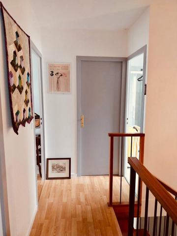 Maison au pied des commerces