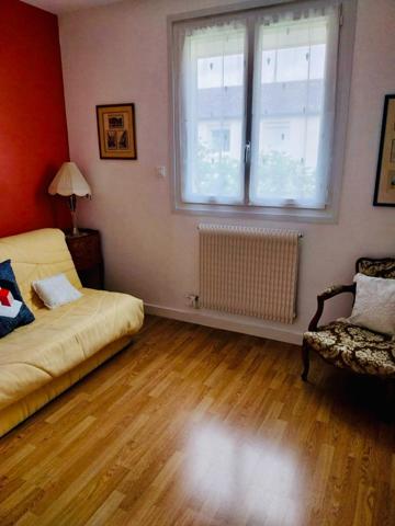 Maison au pied des commerces