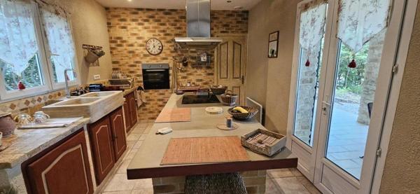 Maison à vendre à Saint-Hippolyte-du-Fort dans le Gard (30170), ref : 34019-448