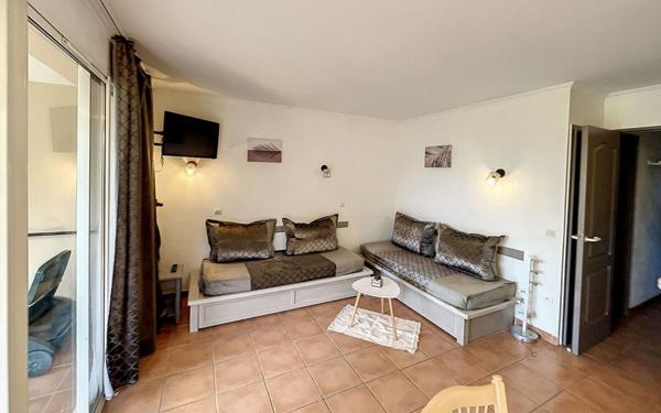 Appartement à vendre    3 pièces • 42 m2 Mallemort