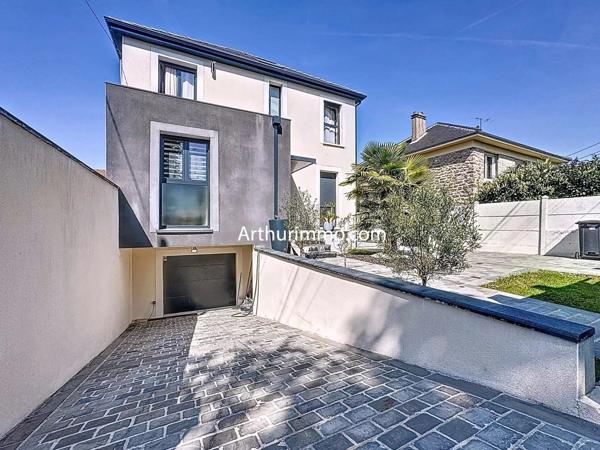 Vente Maison 8 pièces 235 m2 à Boissy-Saint-Léger