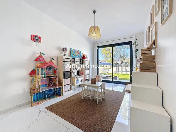 Vente Maison 8 pièces 235 m2 à Boissy-Saint-Léger