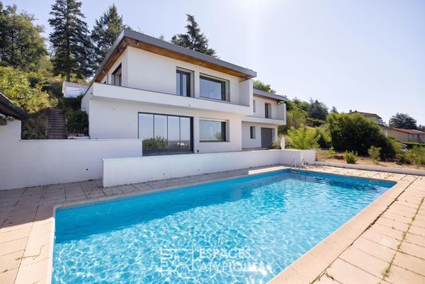 Une architecture contemporaine ouverte sur un panorama d’exception