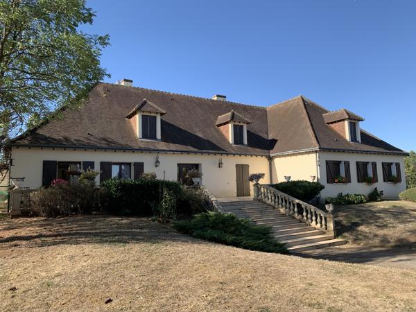 Maison 14 pièces - 460 m² Exclusivité efficity