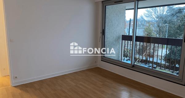 Location Appartement 3 pièces 67.5 m² - Créteil 94000