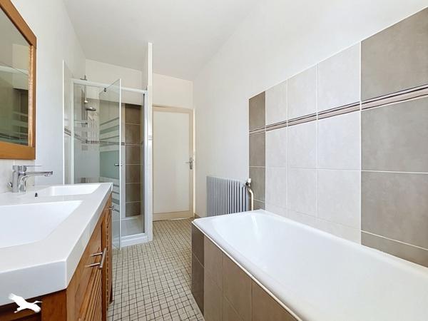 Maison à vendre 194 376 € Loches 4 p 109 m² DPE E