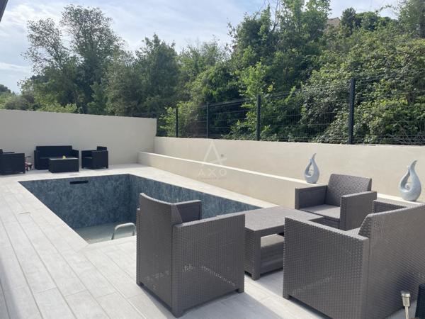 Villa R+1 de 140 m² avec garage et piscine