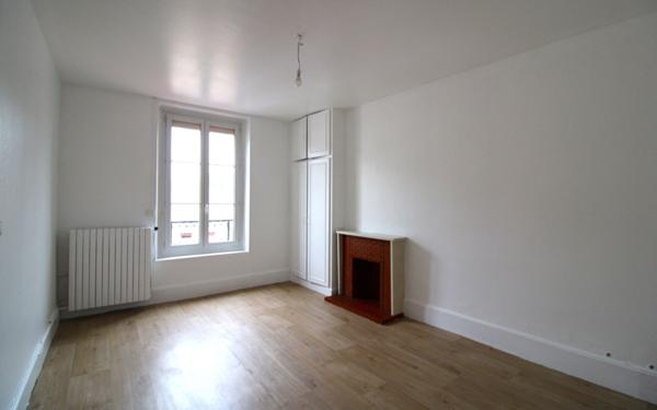 Maison à louer    3 pièces •  Lorris