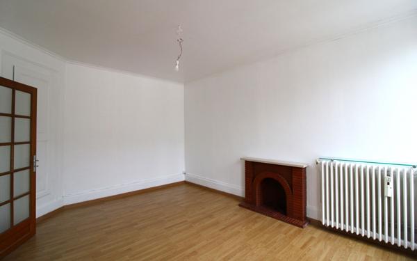 Maison à louer    3 pièces •  Lorris