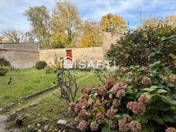 Maison avec jardin en  coeur de ville